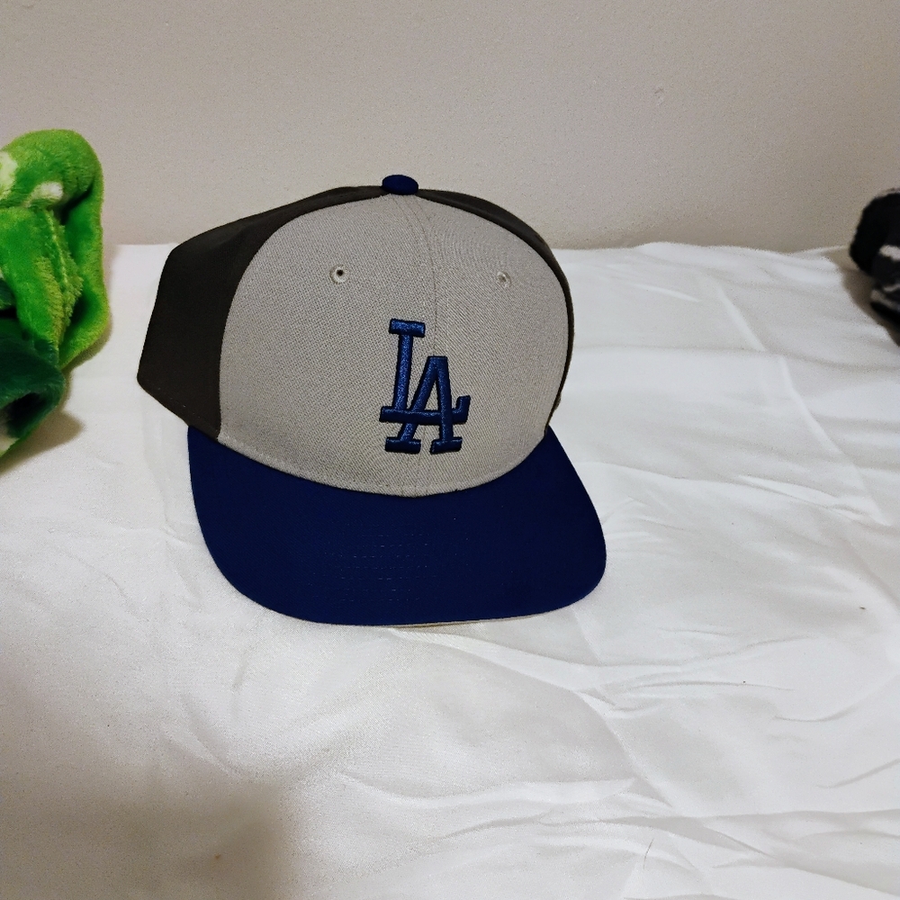 Mitchell & Ness Gray and Blue Cap